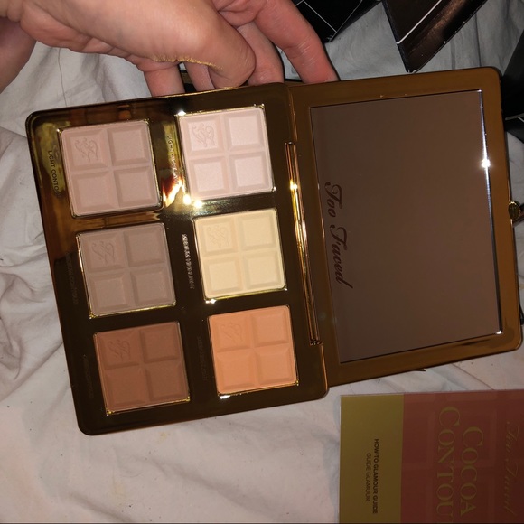 Brand new tarte and toofaced palate - Picture 2 of 5